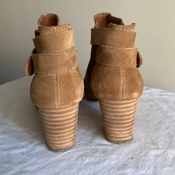 ASOS Suede Almond Toe Ankle Boots - Picture 5 of 8